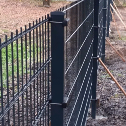 Zaunpfosten mit U-Bügel