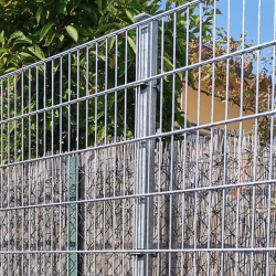 Zaunpfosten mit U-Bügel