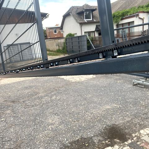 Fahrschiene und Doppelstabfüllung im Detail